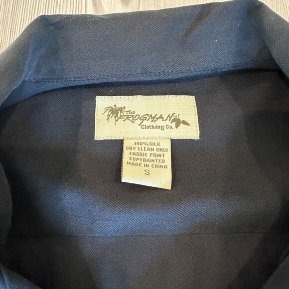 The Frogman Clothing Co Silk Shirt S Black Red Frog Hibiscus Hawaiian Aloha - Picture 3 of 4